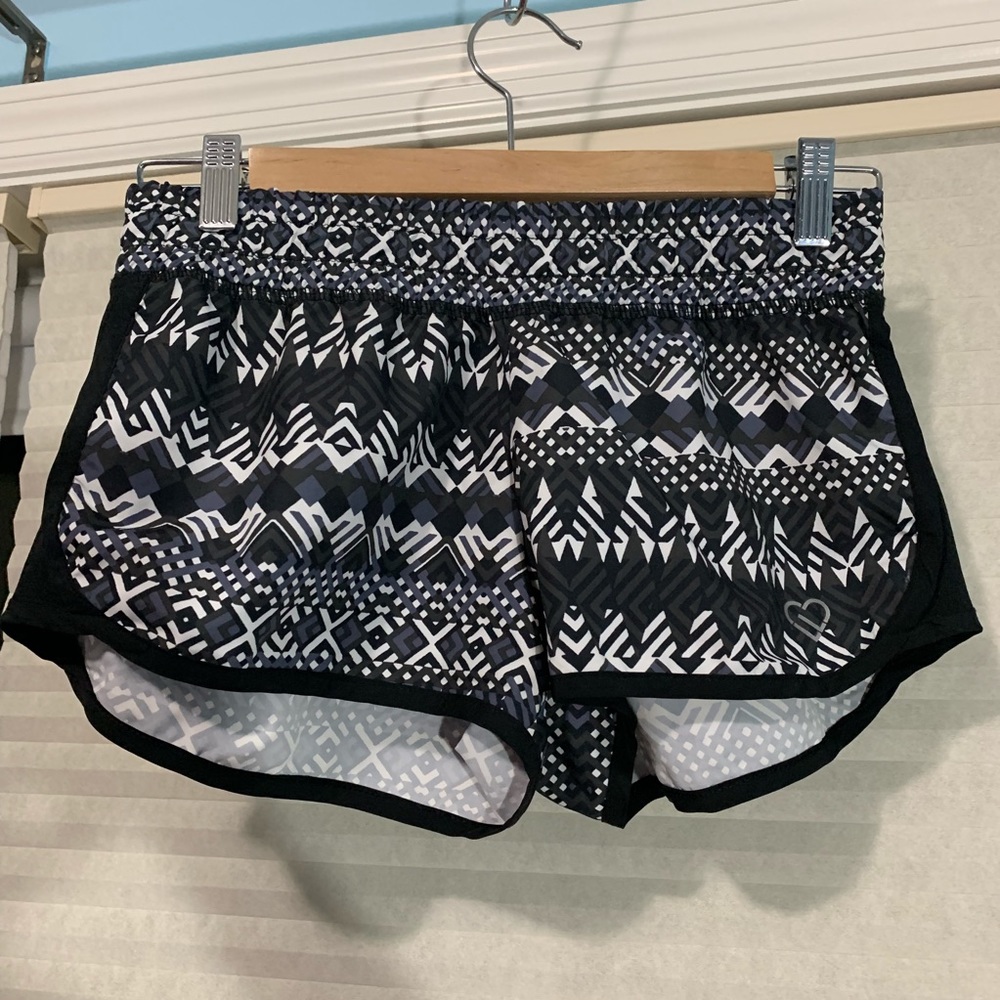 Cool black patterned shorts